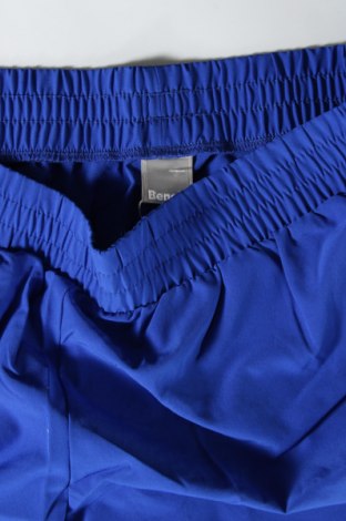 Дамски къс панталон Bench, Размер L, Цвят Многоцветен, Цена 37,99 лв.