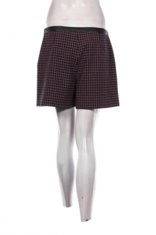Дамски къс панталон Claudie Pierlot, Размер M, Цвят Многоцветен, Цена 86,97 лв.
