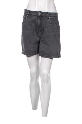 Dámske kraťasy  Cotton On, Veľkosť M, Farba Sivá, Cena  9,74 €