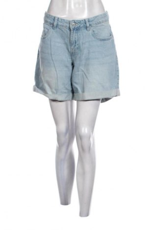 Дамски къс панталон Cropp, Размер L, Цвят Син, Цена 27,99 лв.
