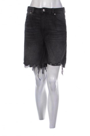 Pantaloni scurți de femei Cropp, Mărime M, Culoare Negru, Preț 89,47 Lei