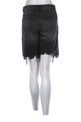 Pantaloni scurți de femei Cropp, Mărime M, Culoare Negru, Preț 89,47 Lei