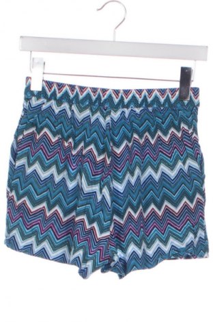 Дамски къс панталон H&M, Размер XS, Цвят Многоцветен, Цена 19,00 лв.