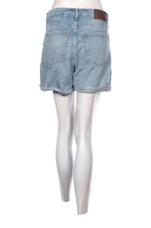 Дамски къс панталон H&M, Размер M, Цвят Син, Цена 15,99 лв.