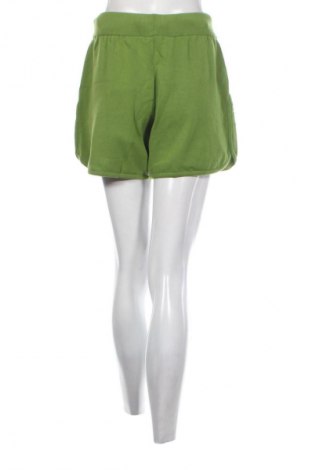 Női rövidnadrág Ivko, Méret M, Szín Zöld, Ár 27 669 Ft