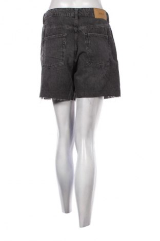 Γυναικείο κοντό παντελόνι JJXX, Μέγεθος L, Χρώμα Γκρί, Τιμή 38,99 €