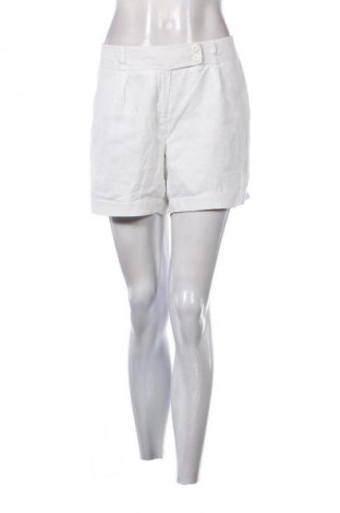 Дамски къс панталон Koton, Размер M, Цвят Бял, Цена 41,00 лв.