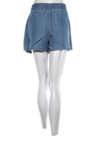 Дамски къс панталон Lascana, Размер M, Цвят Син, Цена 77,99 лв.