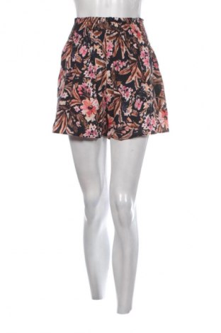 Дамски къс панталон Lascana, Размер S, Цвят Многоцветен, Цена 77,99 лв.