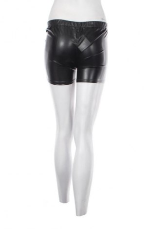 Дамски къс панталон Lolita, Размер S, Цвят Черен, Цена 31,99 лв.