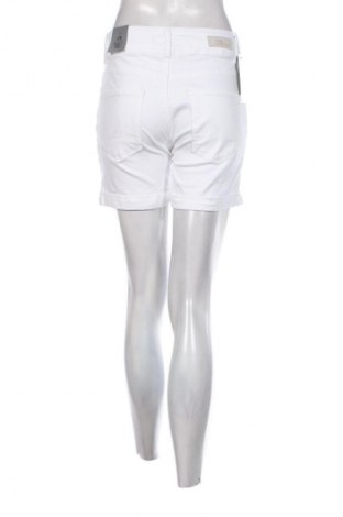 Дамски къс панталон Ltb, Размер S, Цвят Бял, Цена 77,99 лв.