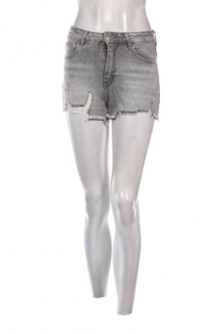 Дамски къс панталон M.Sara, Размер S, Цвят Сив, Цена 19,00 лв.