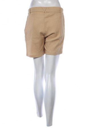 Дамски къс панталон Mamalicious, Размер L, Цвят Бежов, Цена 49,99 лв.