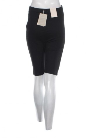 Дамски къс панталон Mamalicious, Размер M, Цвят Черен, Цена 62,99 лв.