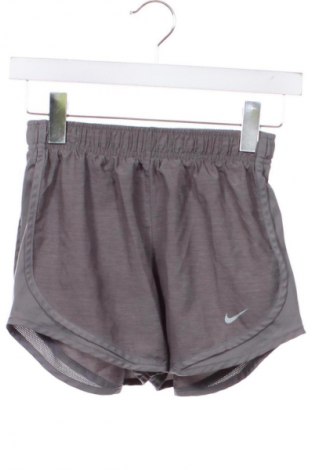 Női rövidnadrág Nike, Méret XXS, Szín Szürke, Ár 4 579 Ft