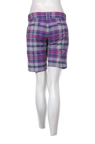 Дамски къс панталон Oakley, Размер M, Цвят Многоцветен, Цена 48,88 лв.