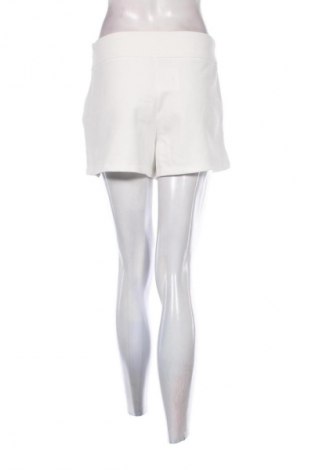 Damen Shorts Pimkie, Größe M, Farbe Weiß, Preis € 6,99