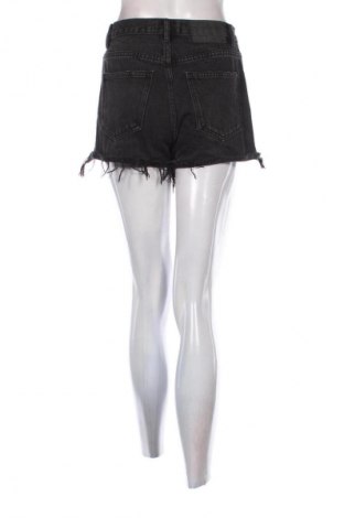 Dámske kraťasy  Pull&Bear, Veľkosť S, Farba Sivá, Cena  6,95 €