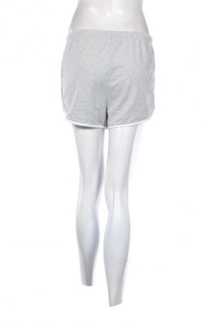 Дамски къс панталон SHEIN, Размер S, Цвят Сив, Цена 19,00 лв.
