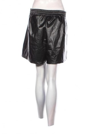 Дамски къс панталон SHEIN, Размер XXL, Цвят Черен, Цена 25,99 лв.