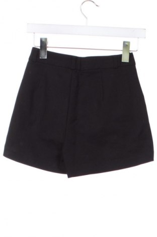 Γυναικείο κοντό παντελόνι Stradivarius, Μέγεθος XXS, Χρώμα Μαύρο, Τιμή 9,99 €