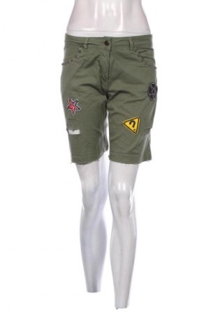 Дамски къс панталон Unbranded, Размер M, Цвят Зелен, Цена 19,00 лв.