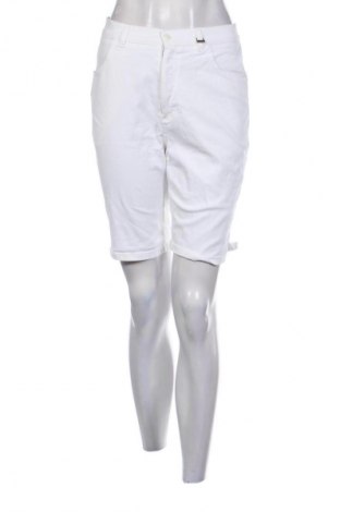 Дамски къс панталон Unbranded, Размер M, Цвят Бял, Цена 19,00 лв.
