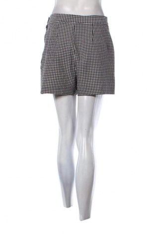 Дамски къс панталон Unbranded, Размер M, Цвят Многоцветен, Цена 19,00 лв.