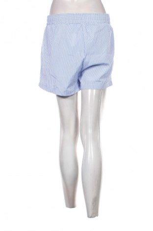 Дамски къс панталон Unbranded, Размер M, Цвят Многоцветен, Цена 19,00 лв.