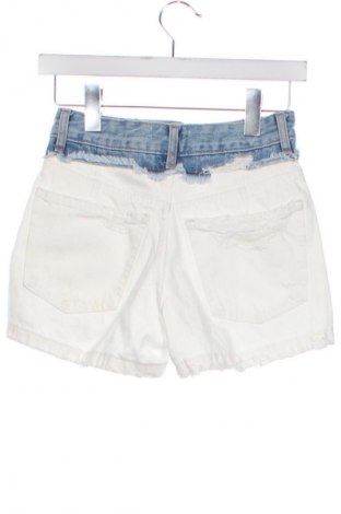 Дамски къс панталон Zara, Размер XXS, Цвят Бял, Цена 15,64 лв.