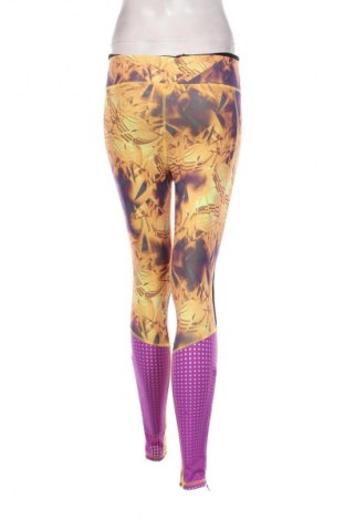 Дамски клин Adidas, Размер S, Цвят Многоцветен, Цена 33,93 лв.