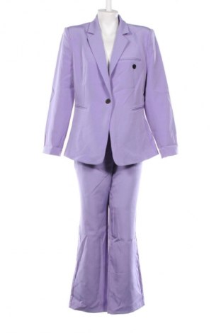 Дамски костюм Unbranded, Размер M, Цвят Лилав, Цена 88,16 лв.