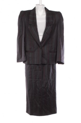 Női öltöny Unbranded, Méret S, Szín Sokszínű, Ár 11 579 Ft
