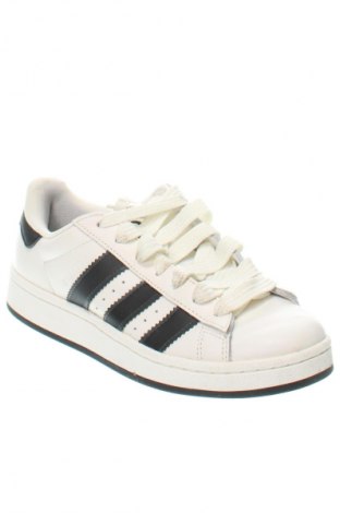 Дамски обувки Adidas, Размер 40, Цвят Бял, Цена 167,99 лв.