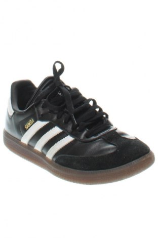 Дамски обувки Adidas, Размер 38, Цвят Многоцветен, Цена 137,99 лв.