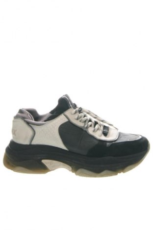 Дамски обувки Bronx, Размер 39, Цвят Многоцветен, Цена 215,84 лв.