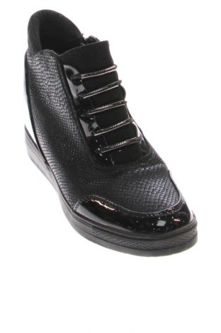 Dámske topánky  Cabin, Veľkosť 38, Farba Čierna, Cena  15,95 €