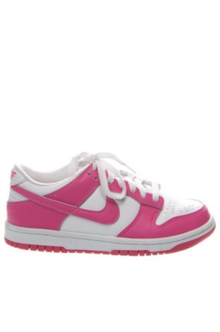 Încălțăminte de damă Nike, Mărime 37, Culoare Multicolor, Preț 422,99 Lei
