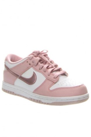 Дамски обувки Nike, Размер 36, Цвят Многоцветен, Цена 165,00 лв.