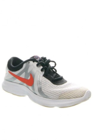 Дамски обувки Nike, Размер 37, Цвят Многоцветен, Цена 164,92 лв.
