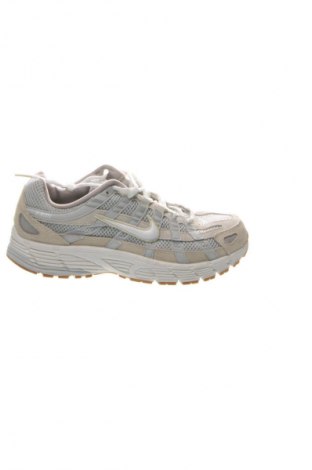 Încălțăminte de damă Nike, Mărime 40, Culoare Multicolor, Preț 519,99 Lei