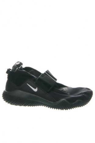 Дамски обувки Nike, Размер 38, Цвят Черен, Цена 102,99 лв.