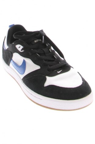 Încălțăminte de damă Nike, Mărime 39, Culoare Multicolor, Preț 434,21 Lei