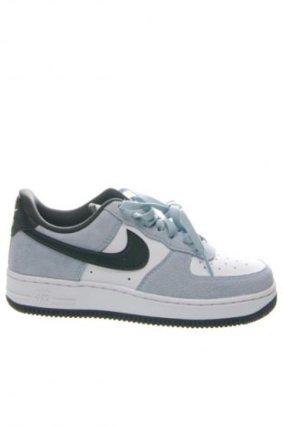 Дамски обувки Nike, Размер 37, Цвят Многоцветен, Цена 132,99 лв.