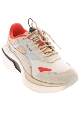 Încălțăminte de damă PUMA, Mărime 38, Culoare Bej, Preț 421,05 Lei