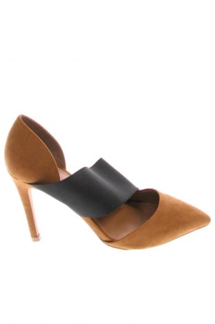 Încălțăminte de damă Reserved, Mărime 38, Culoare Maro, Preț 134,00 Lei