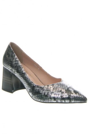 Дамски обувки Unbranded, Размер 36, Цвят Многоцветен, Цена 61,94 лв.