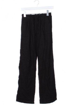 Damskie spodnie Bershka, Rozmiar XS, Kolor Czarny, Cena 66,67 zł