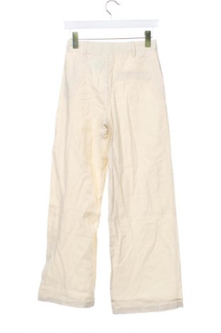 Дамски панталон Bershka, Размер XS, Цвят Екрю, Цена 29,33 лв.