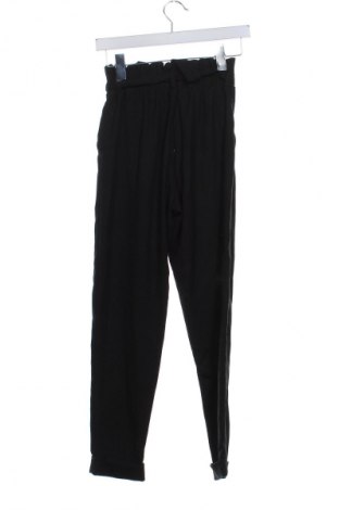 Pantaloni de femei Bershka, Mărime XXS, Culoare Negru, Preț 121,14 Lei